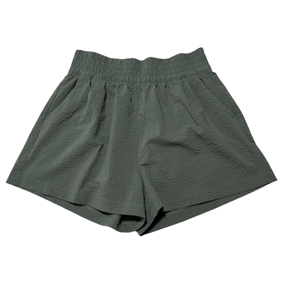Vuori Women's Villa Textured Short Laurel Green High Rise Wrinkle Resistant - M